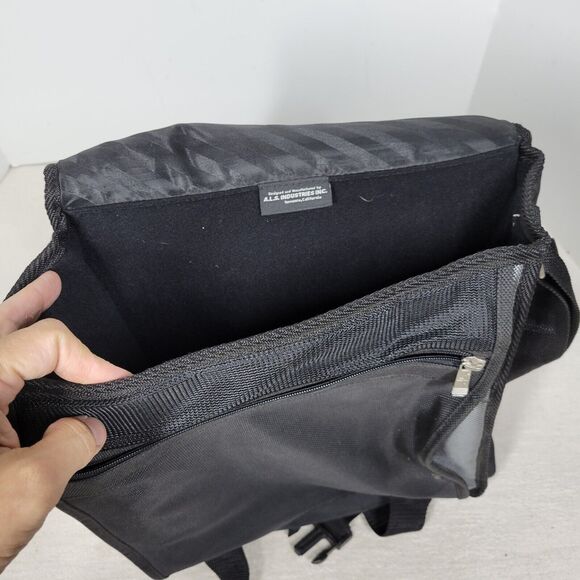 Vintage Sony PlayStation Bag Console System Black Travel Messenger Storage Bags - Picture 5 of 16